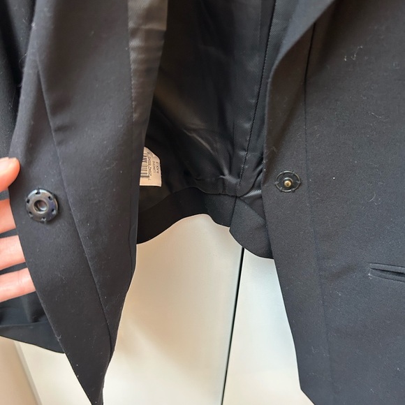 BCbG cropped tuxedo blazer - Picture 4 of 6